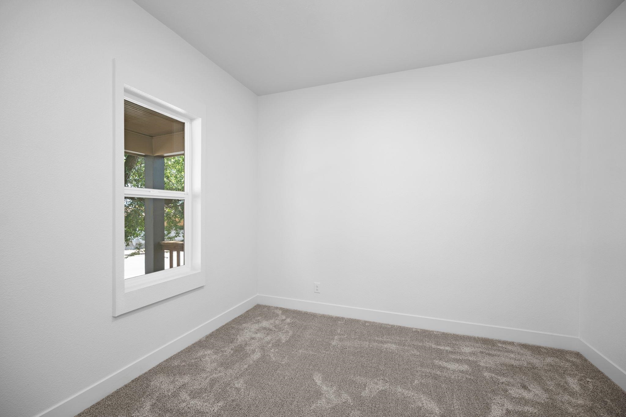 1507 N Maple St - Photo 9