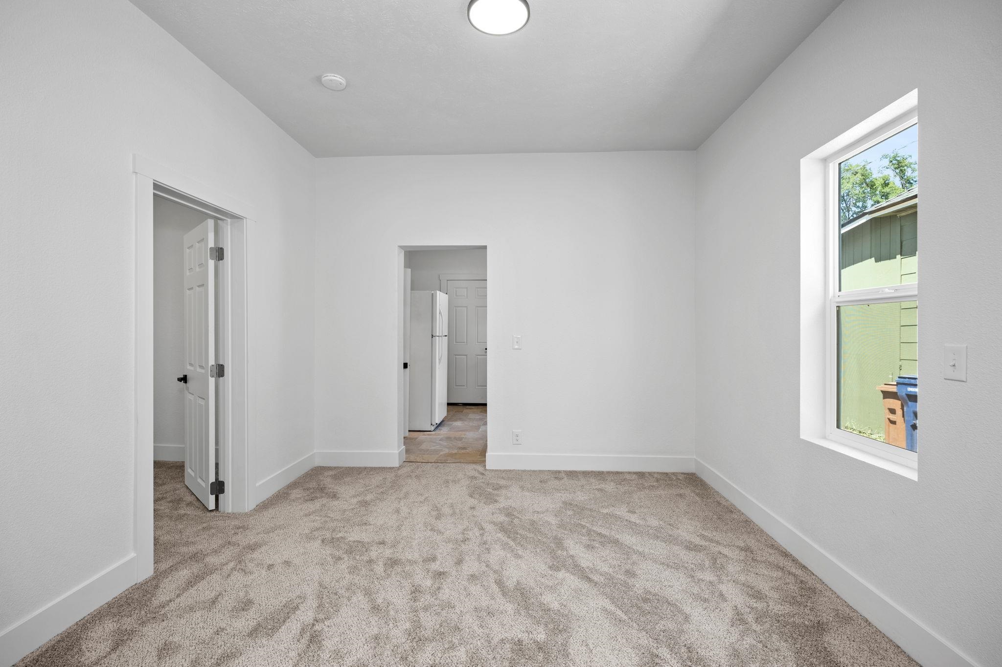 1507 N Maple St - Photo 10