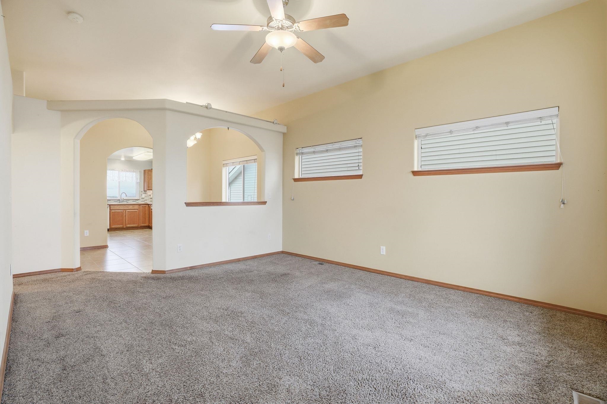 9216 N Oak St - Photo 3