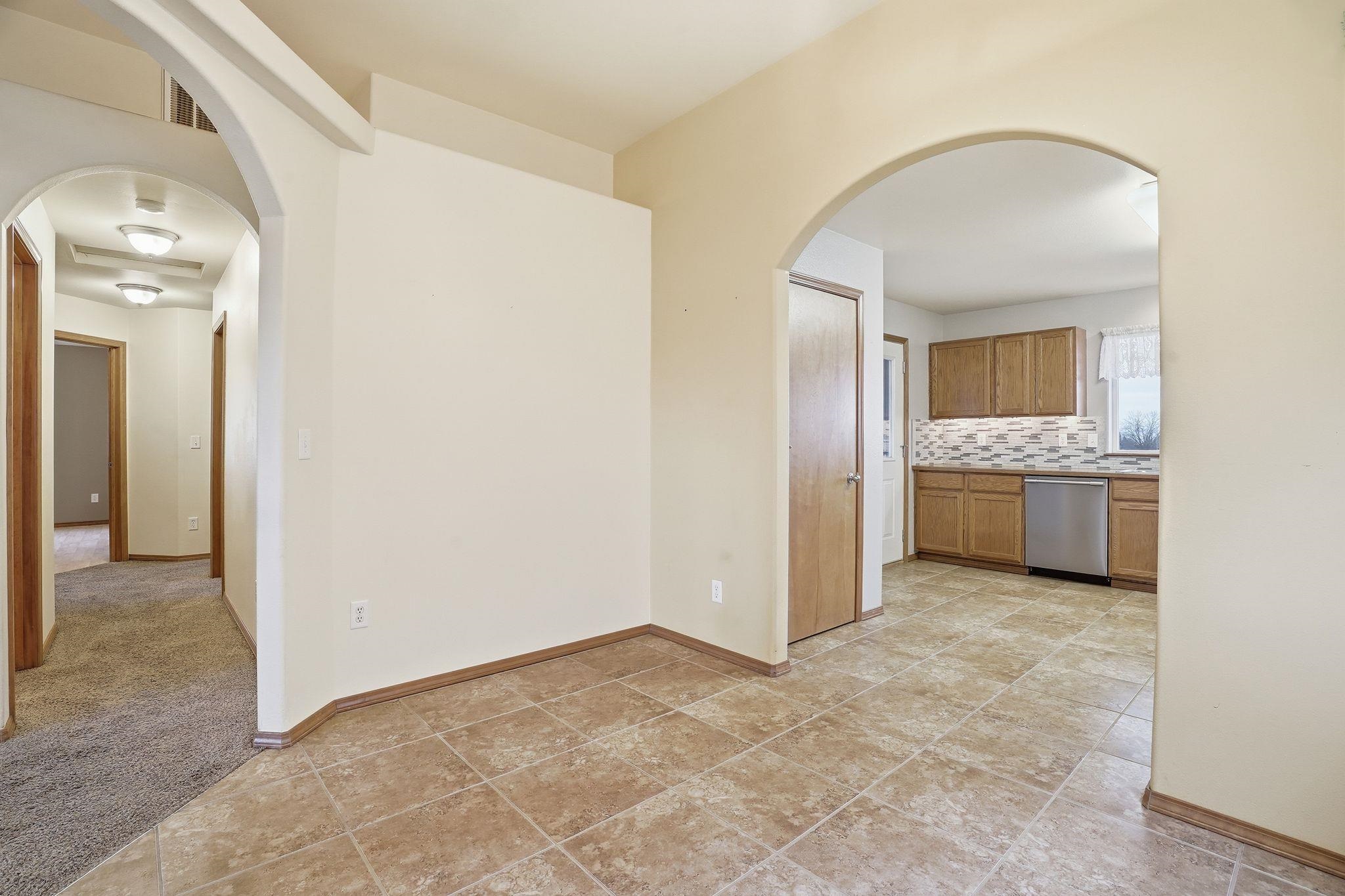 9216 N Oak St - Photo 9