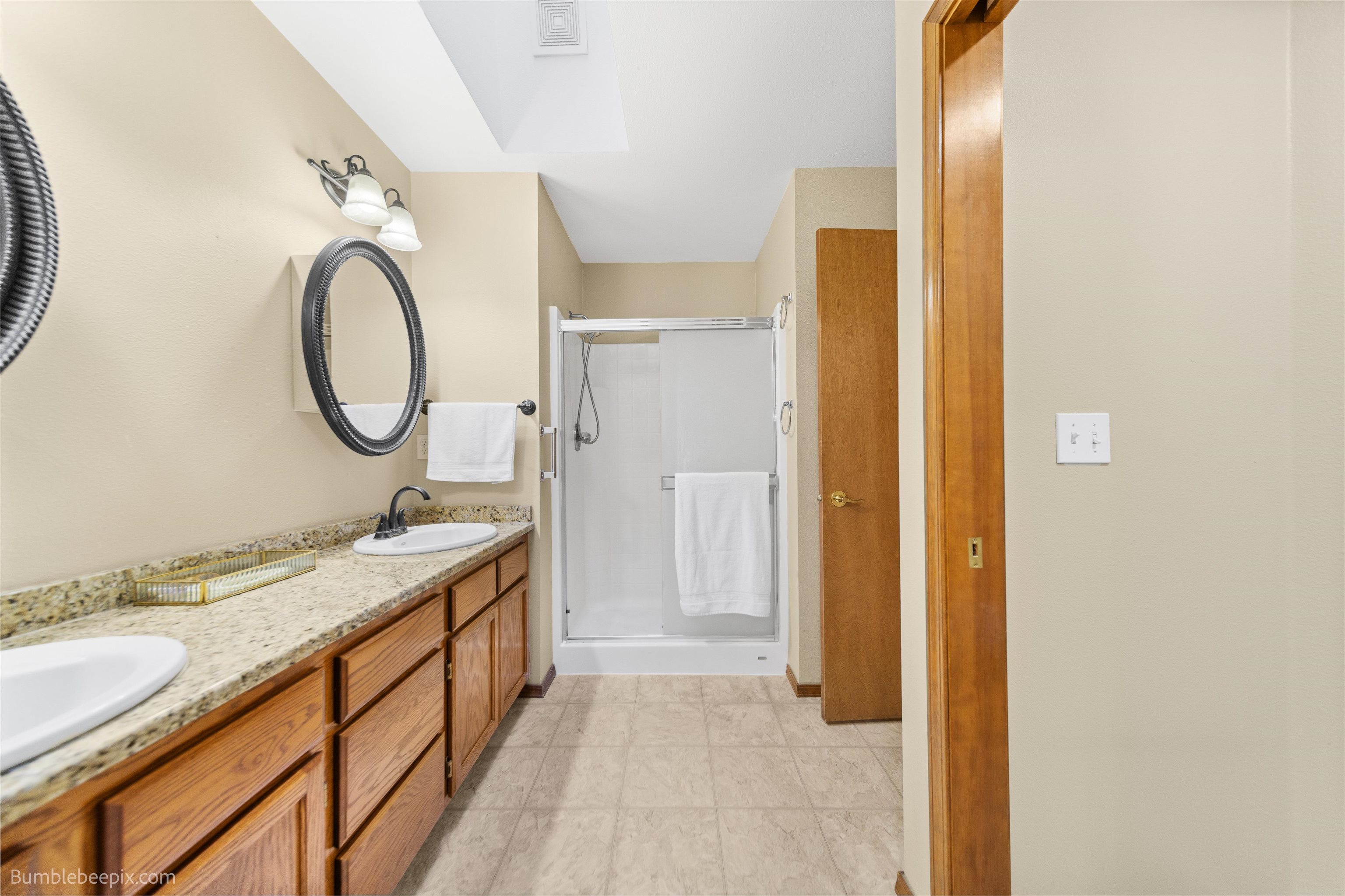 24118 E Olive Ln - Photo 4