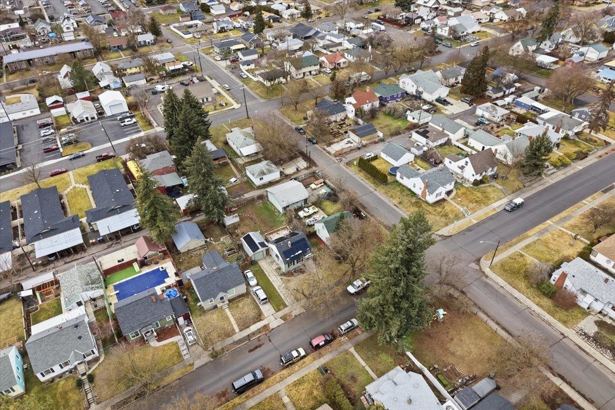 3923 N Hawthorne St - Photo 30