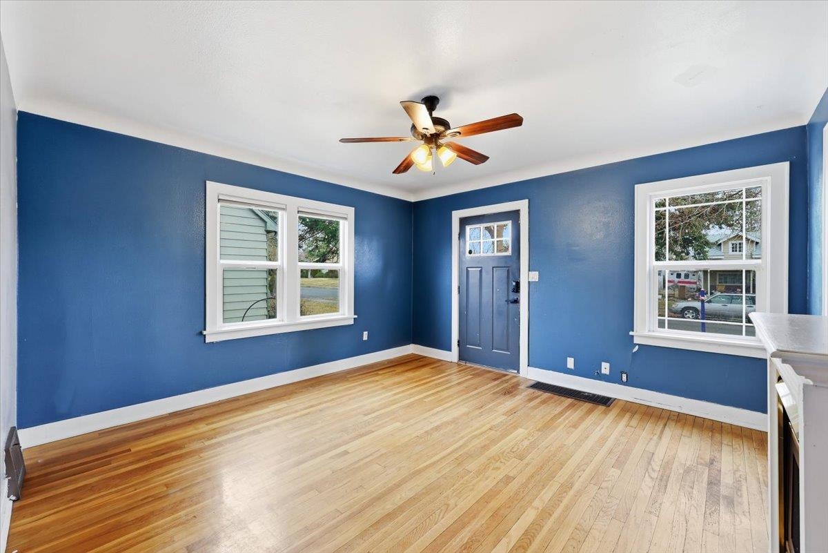 3923 N Hawthorne St - Photo 6