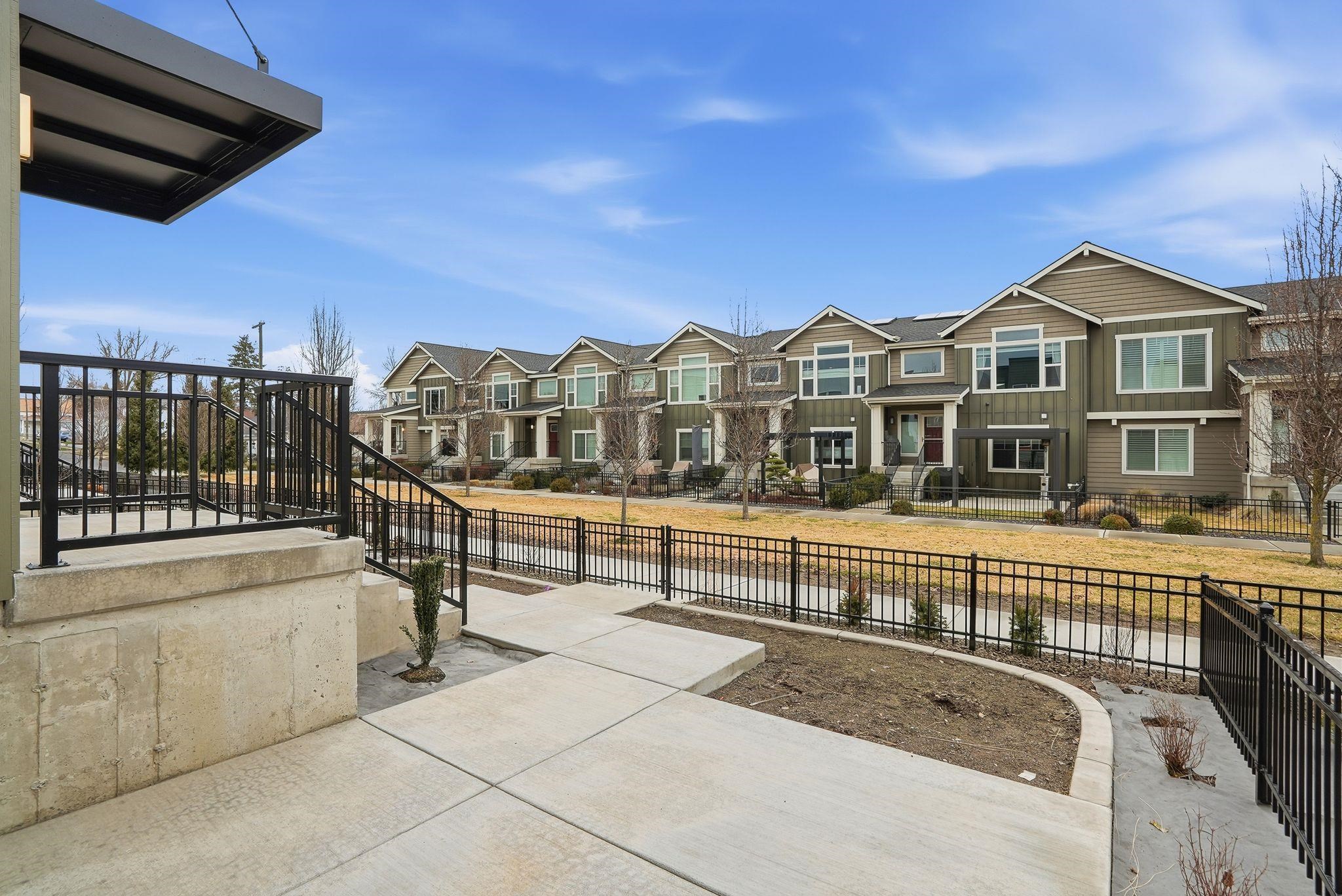 2506 W Summit Pkwy - Photo 5