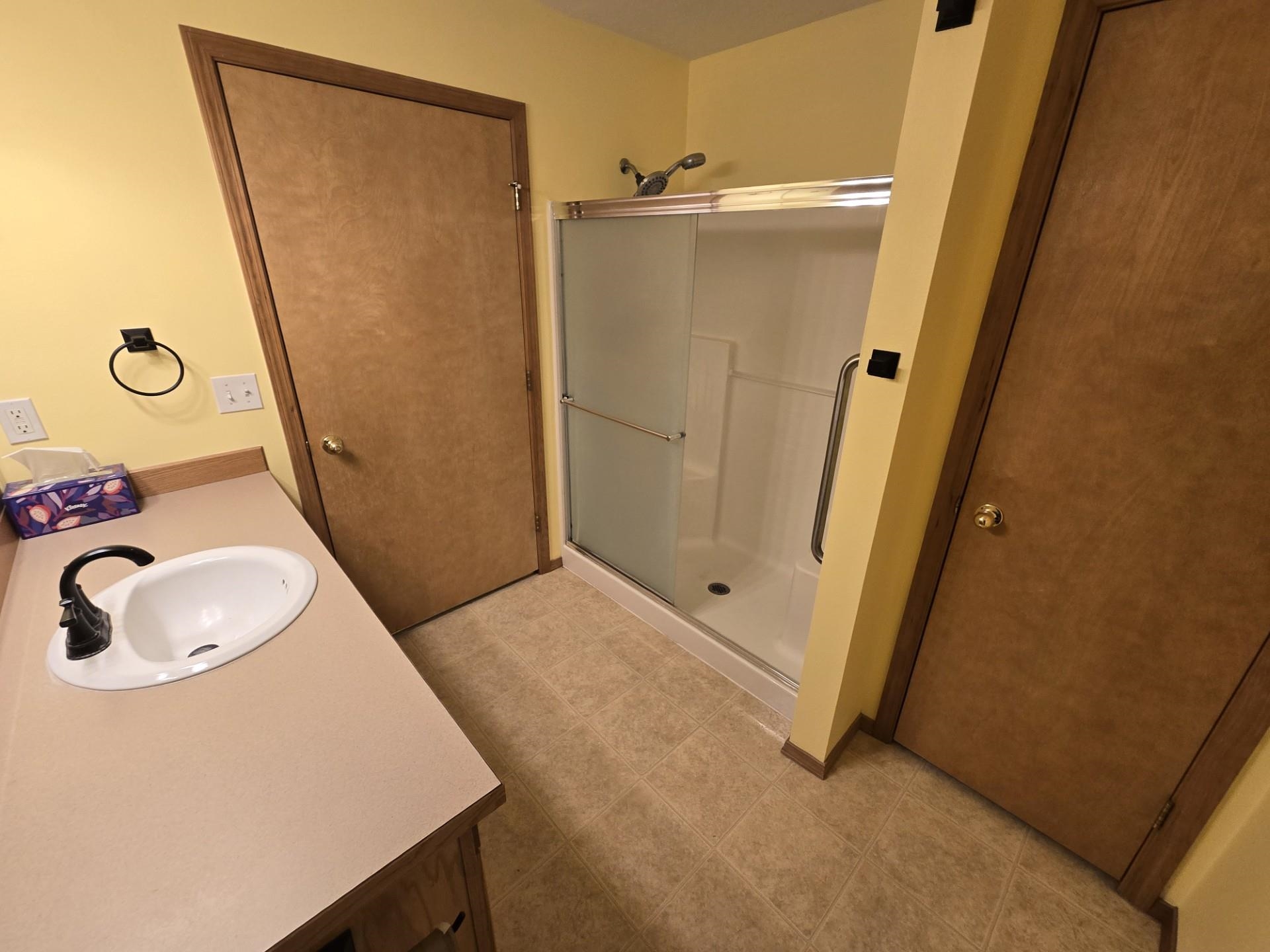807 E Justin Ave - Photo 11