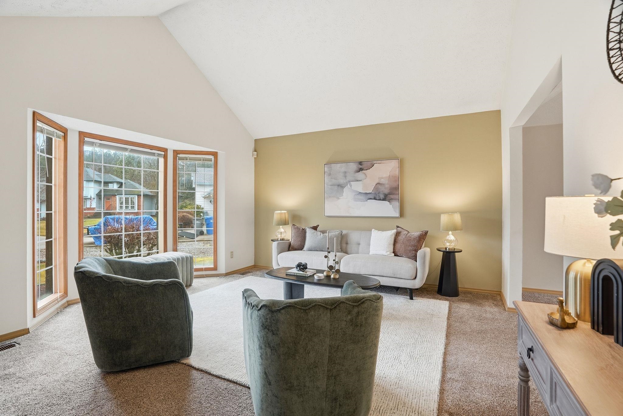 15806 E 23RD Ave - Photo 2