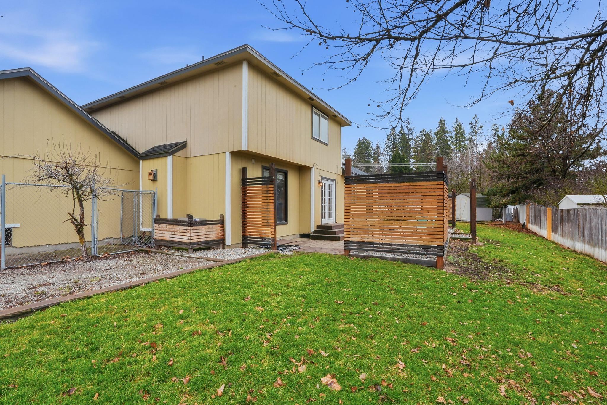 15806 E 23RD Ave - Photo 39