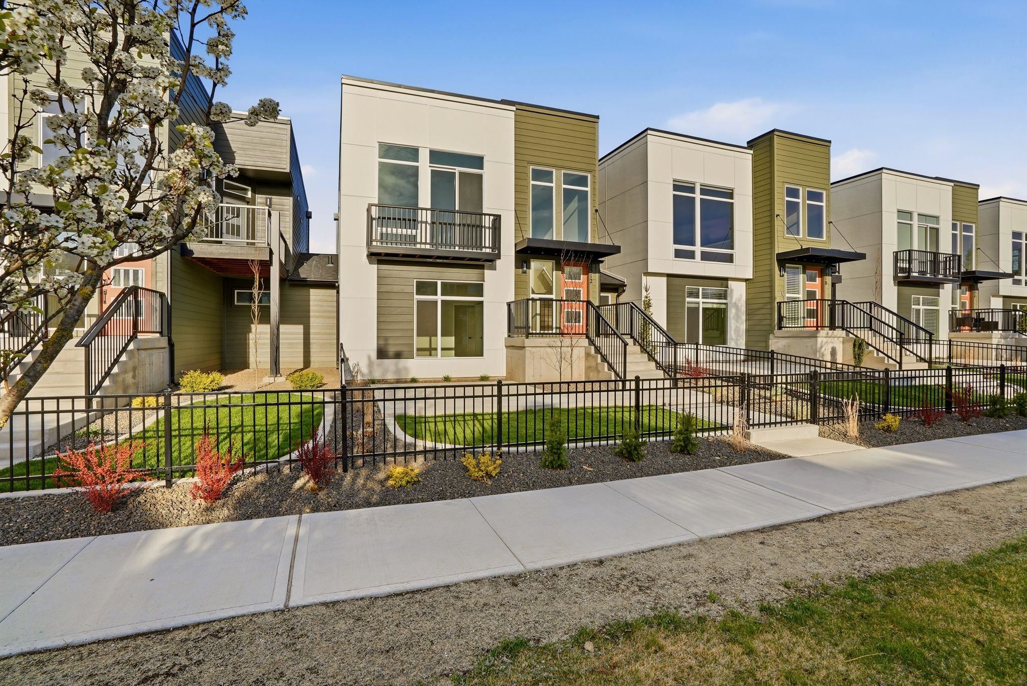 2512 W Summit Pkwy - Photo 3