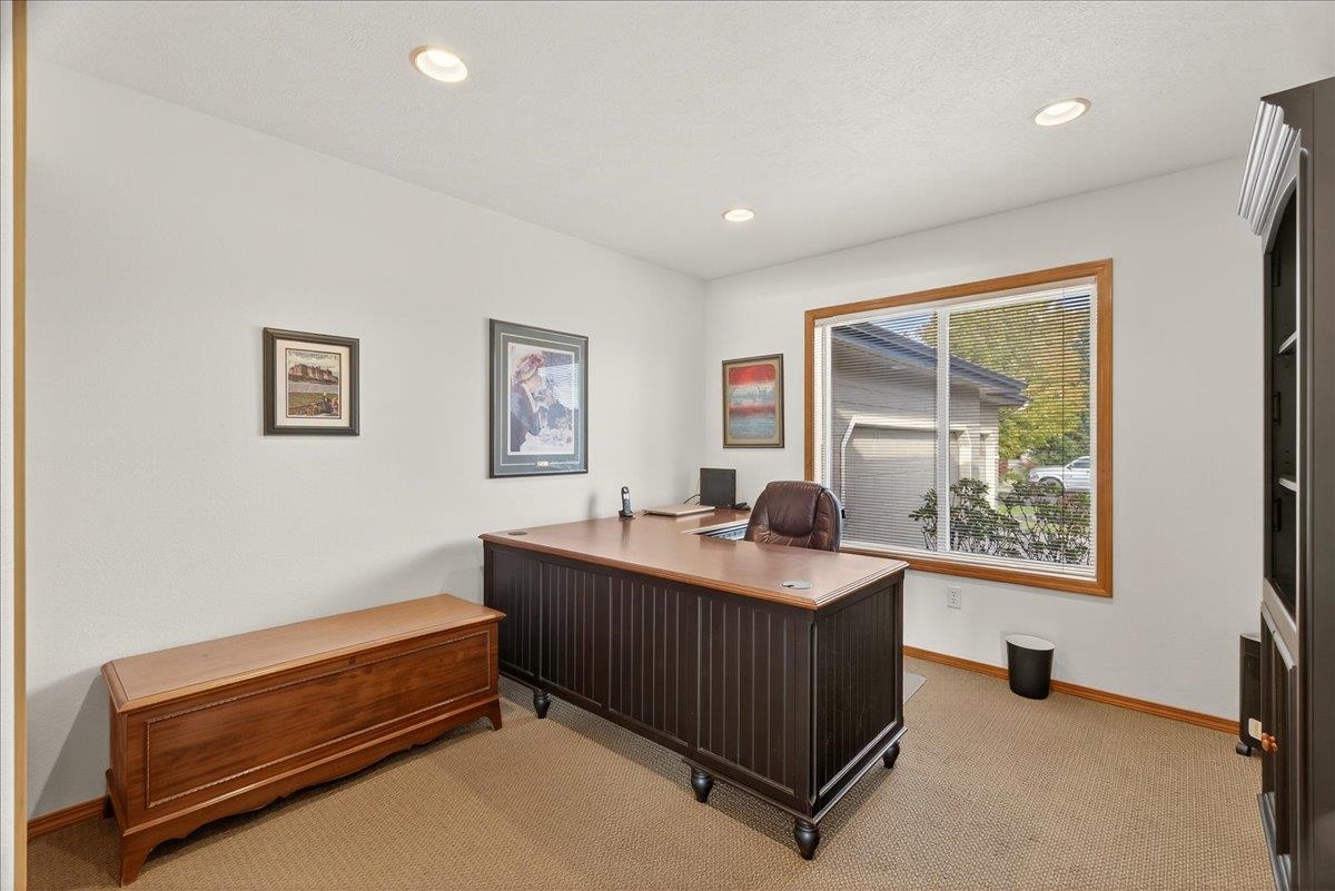 24226 E Pinehurst Ln - Photo 18