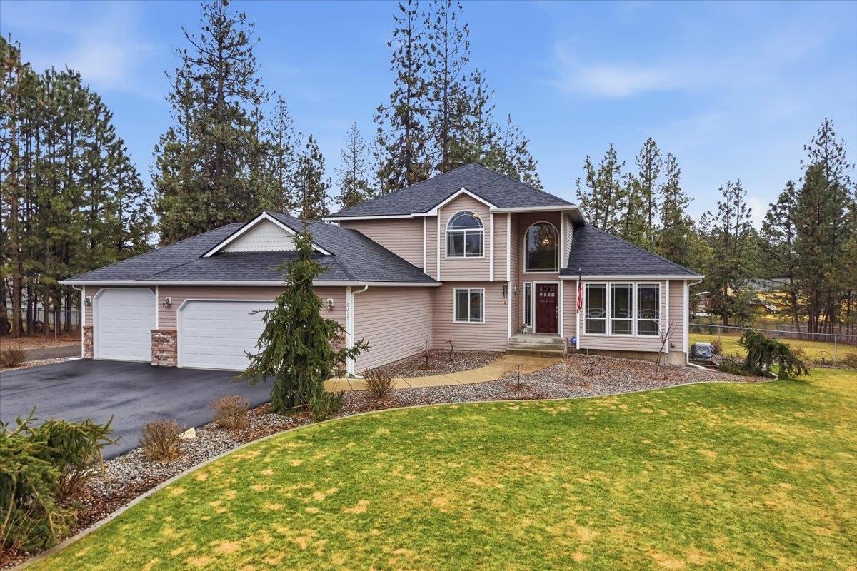6215 Moriah Dr - Photo 1