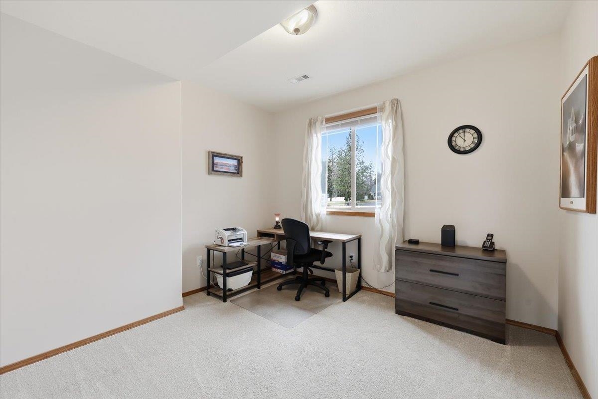 6215 Moriah Dr - Photo 16