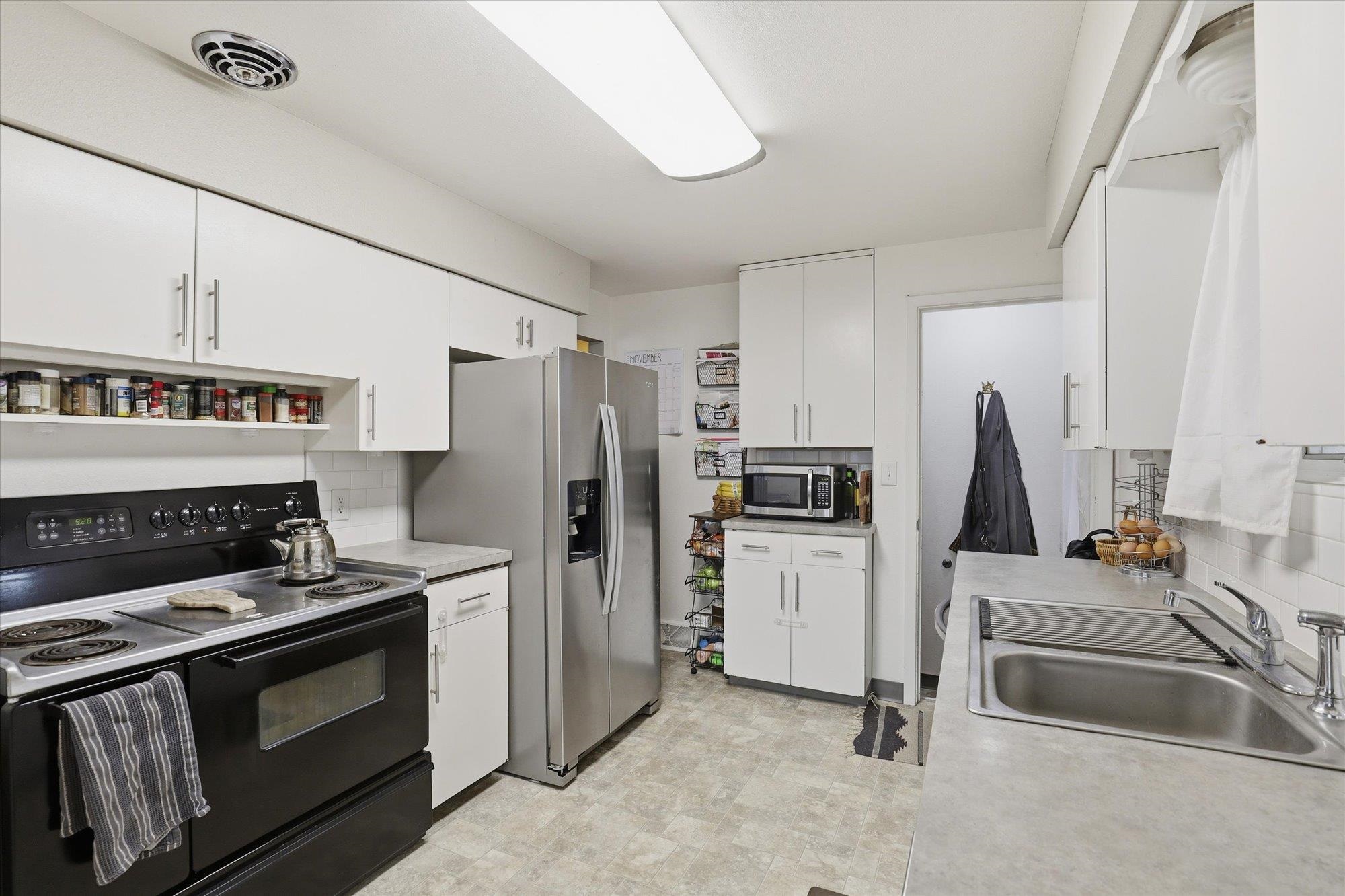 4020 W Crown Ave - Photo 4