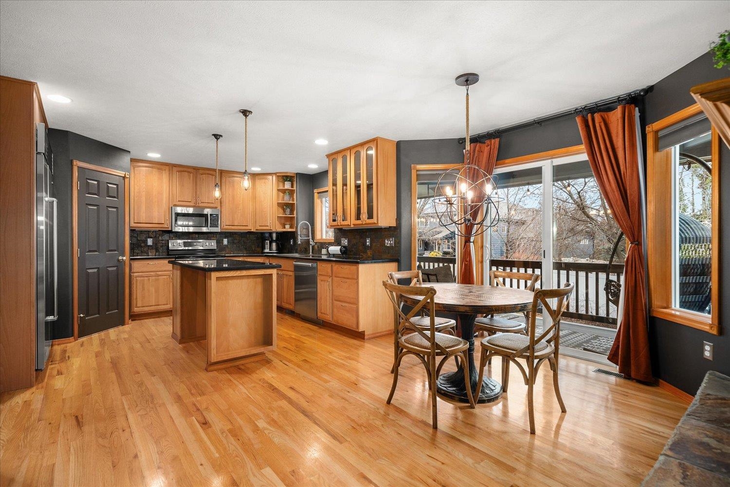 2402 W Carolina Ct - Photo 11