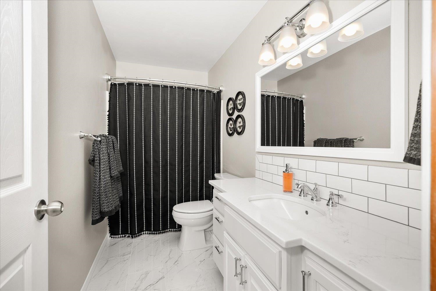 2402 W Carolina Ct - Photo 22