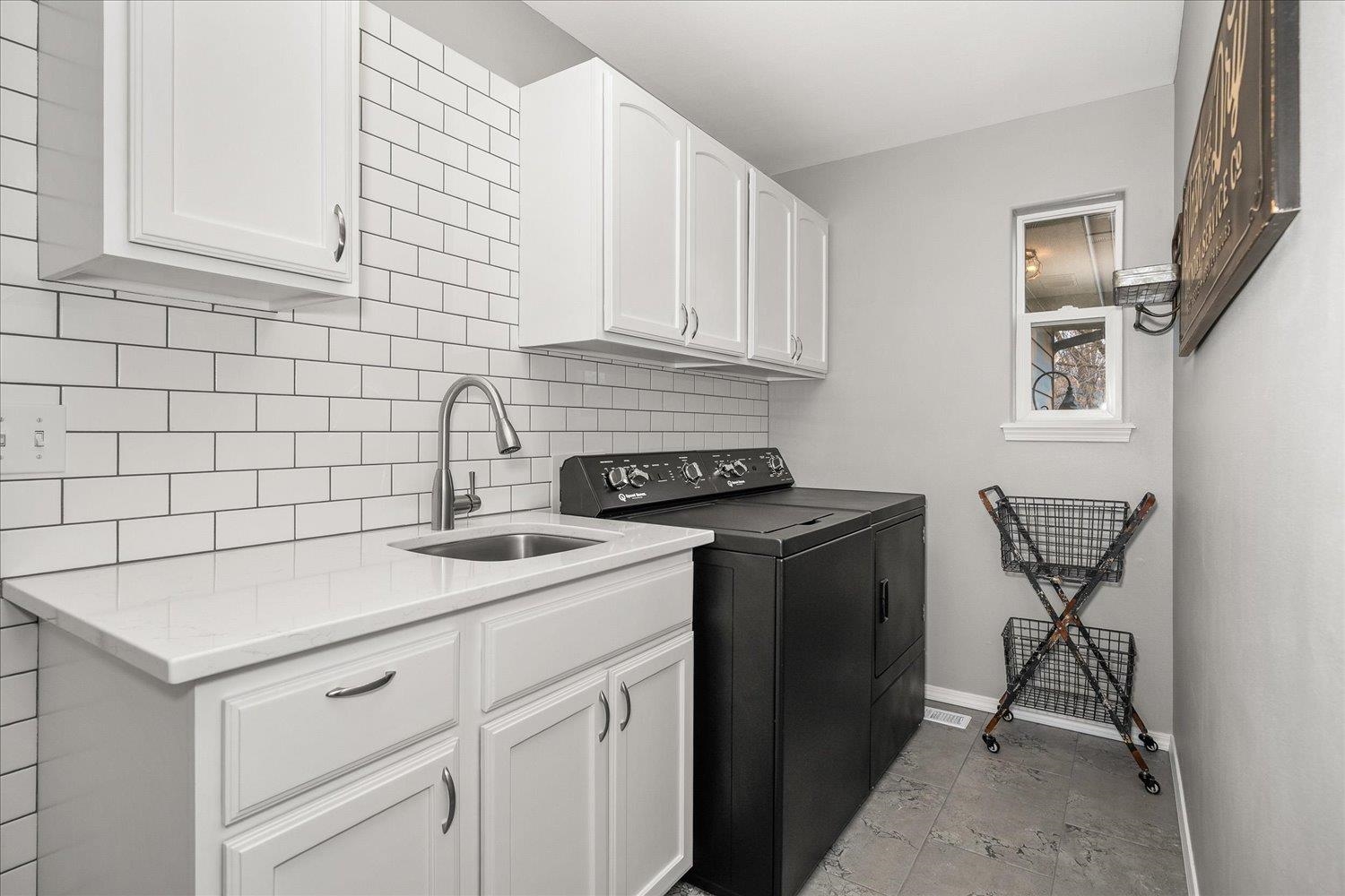 2402 W Carolina Ct - Photo 25