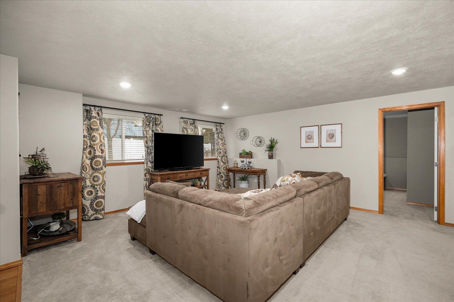 2402 W Carolina Ct - Photo 29