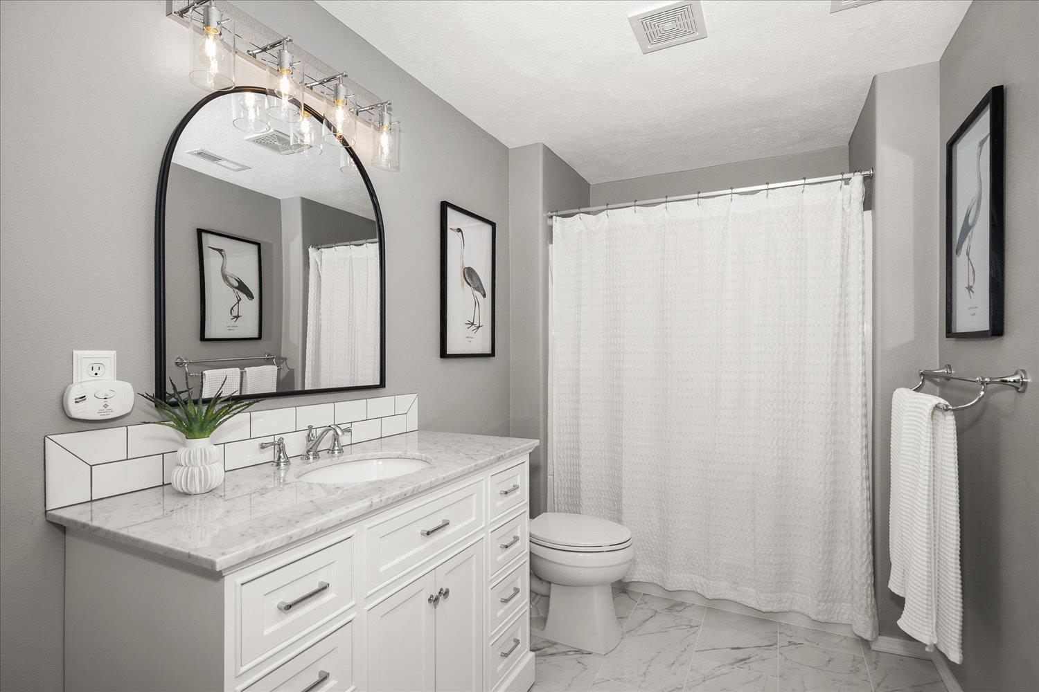 2402 W Carolina Ct - Photo 33