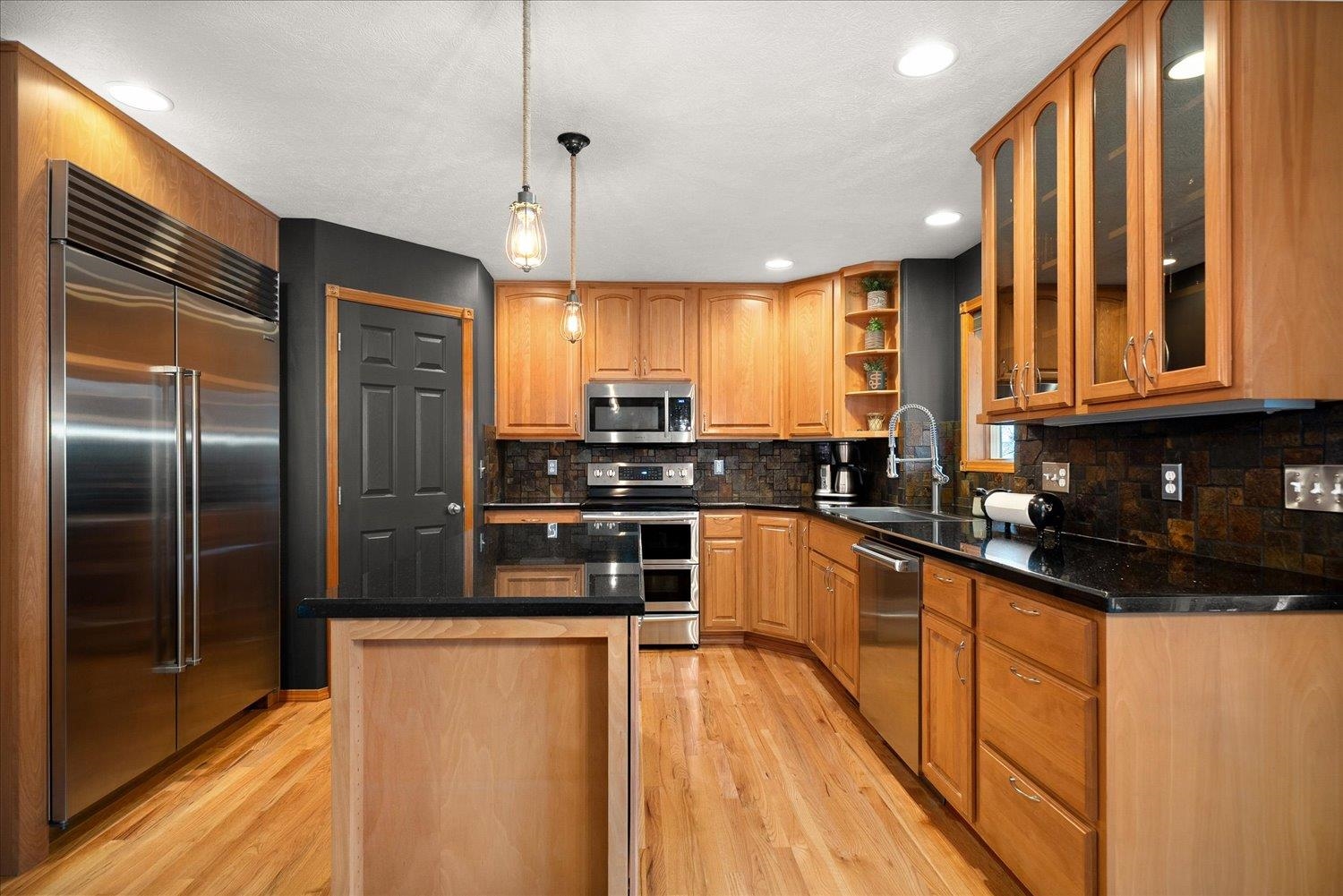 2402 W Carolina Ct - Photo 10