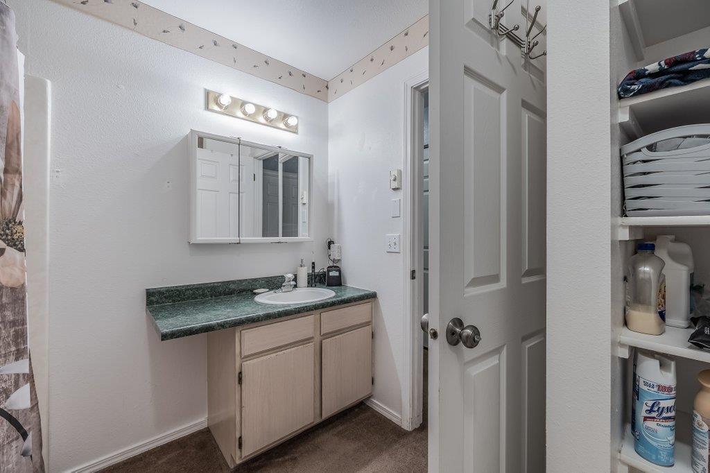 4508 N ISENHART Rd - Photo 19
