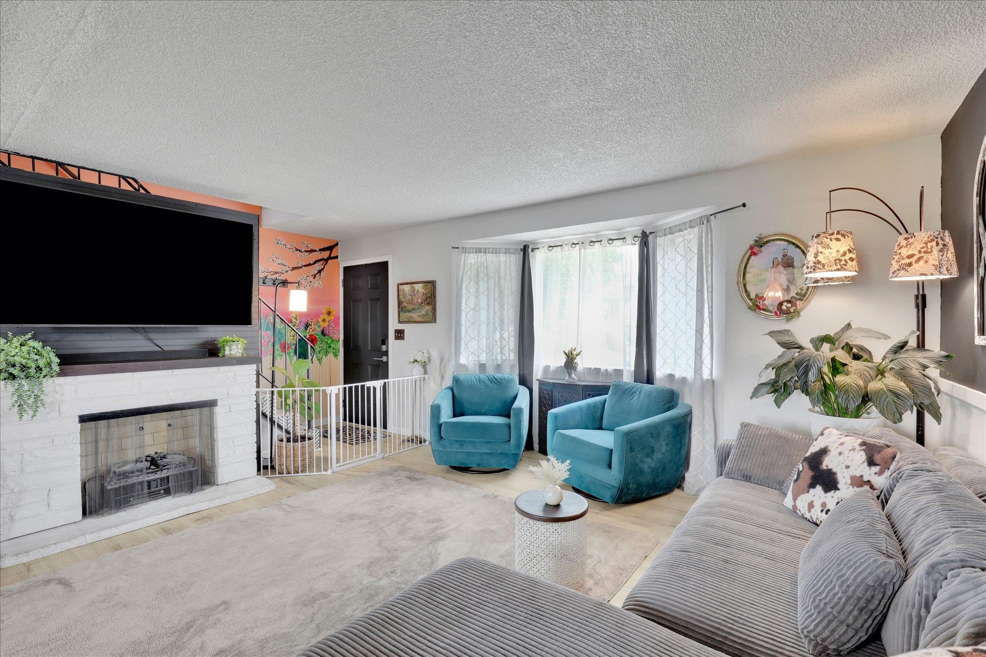 10915 E Fairview Ave - Photo 4