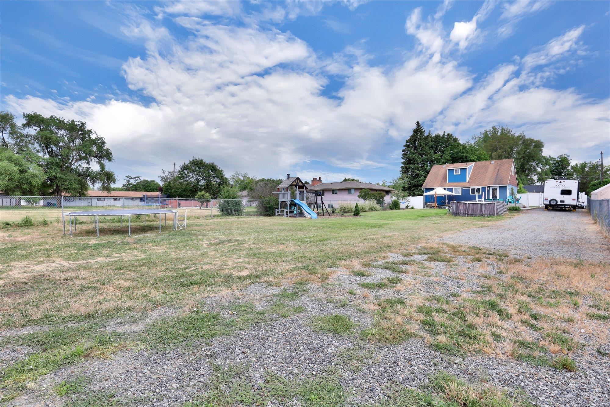 10915 E Fairview Ave - Photo 32