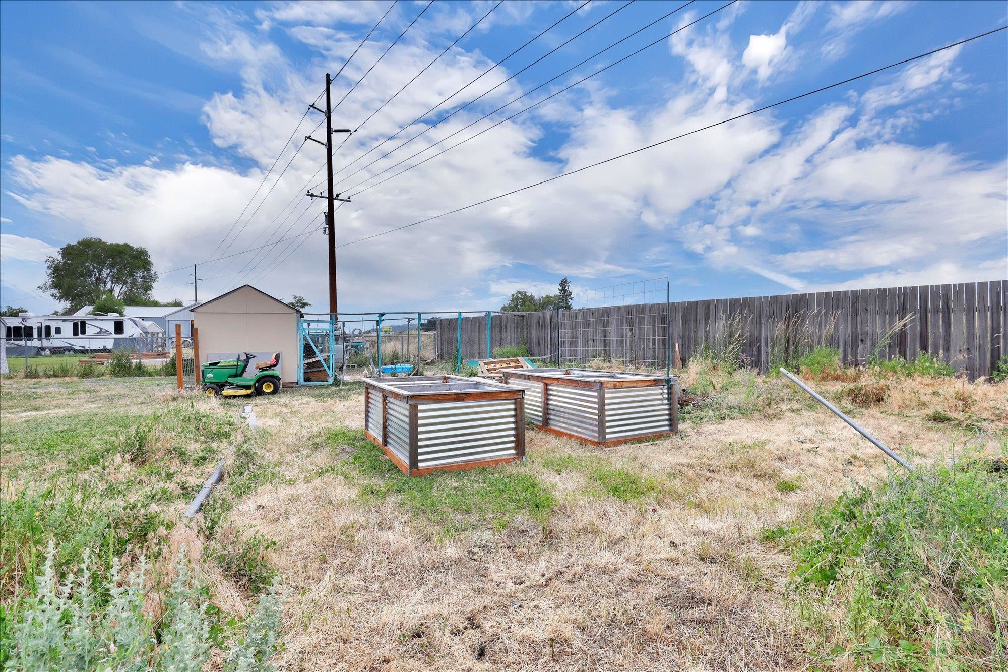 10915 E Fairview Ave - Photo 36