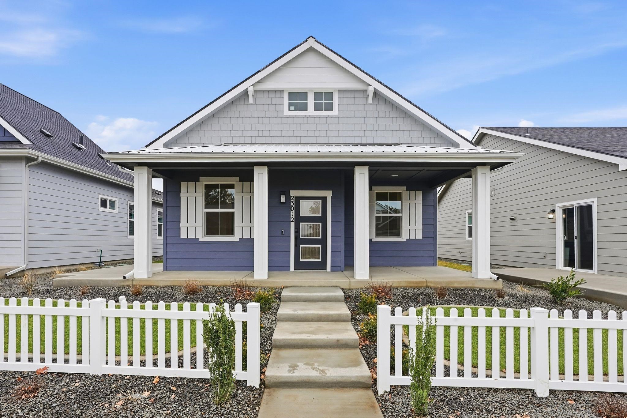 23012 E Edgewater Ln - Photo 2