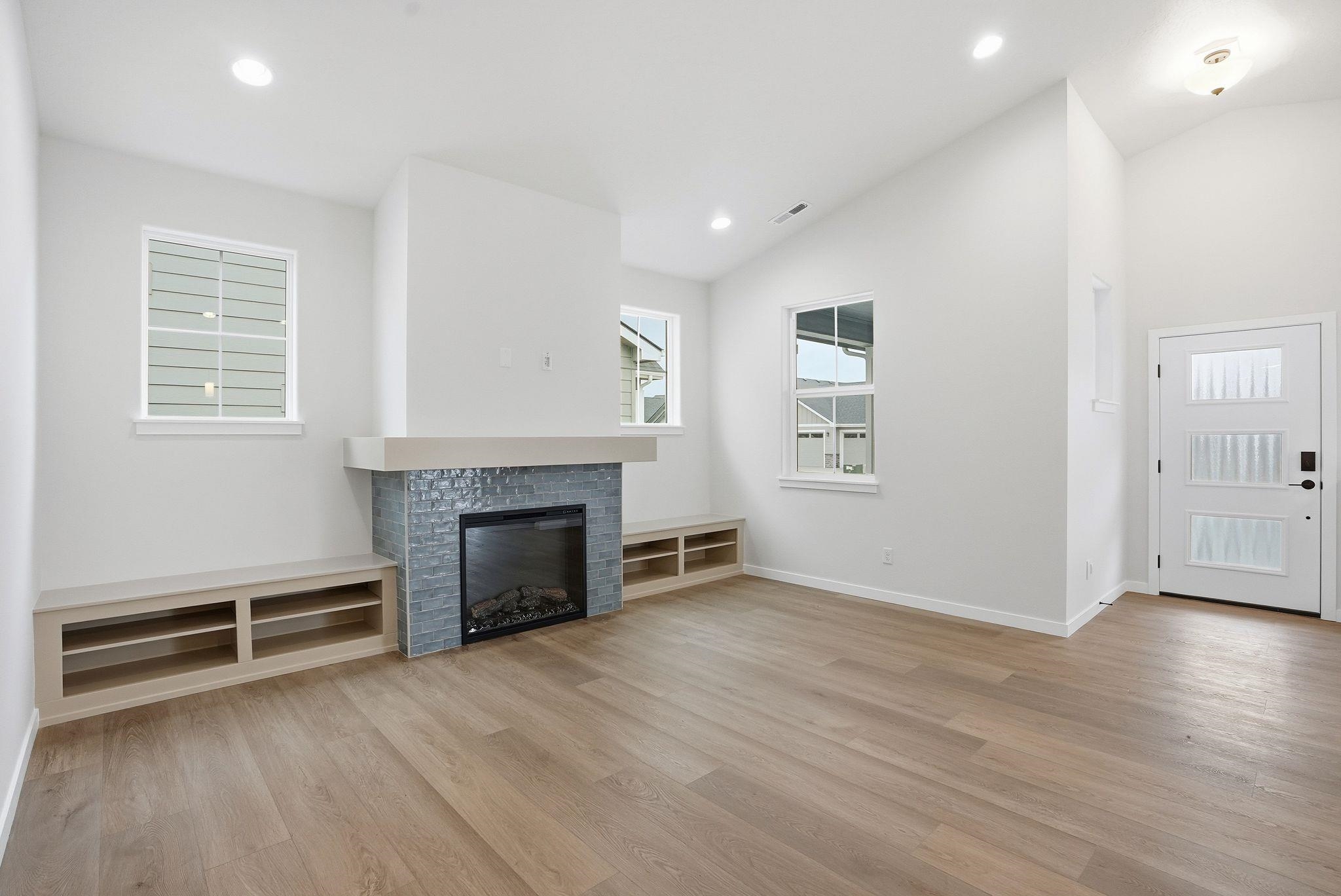 23012 E Edgewater Ln - Photo 5