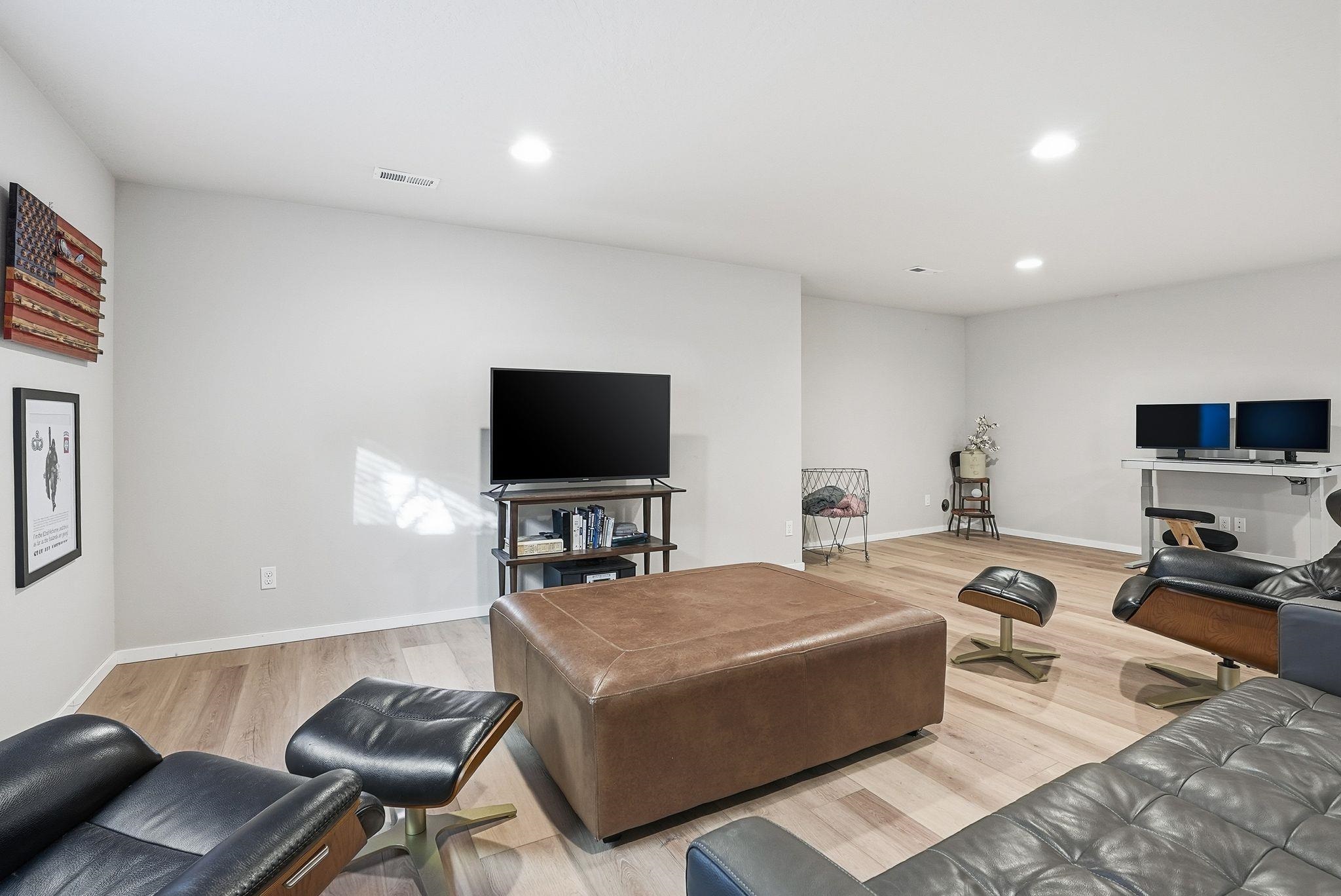 1853 W Bridge Ave - Photo 23
