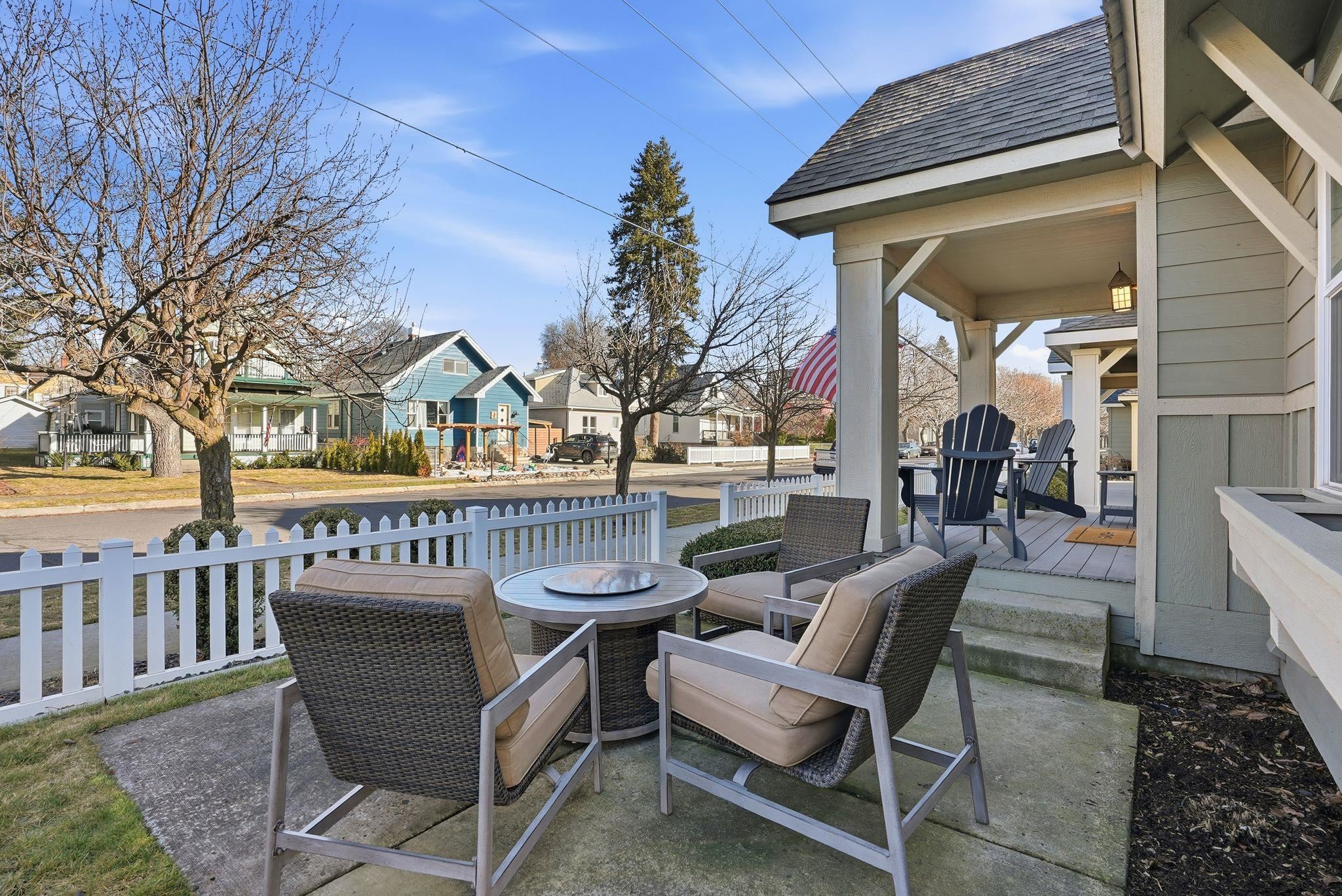 1853 W Bridge Ave - Photo 4