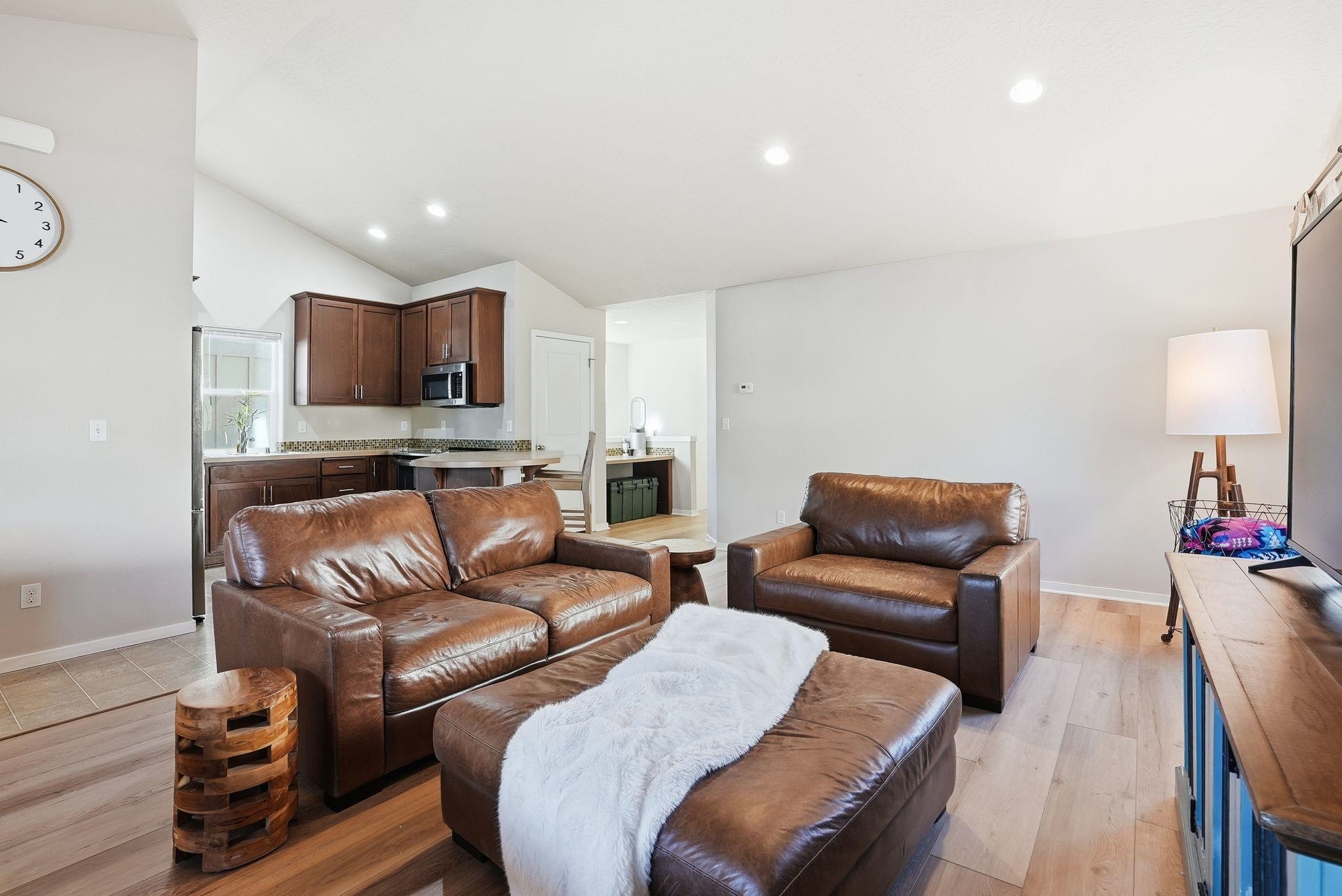 1853 W Bridge Ave - Photo 8