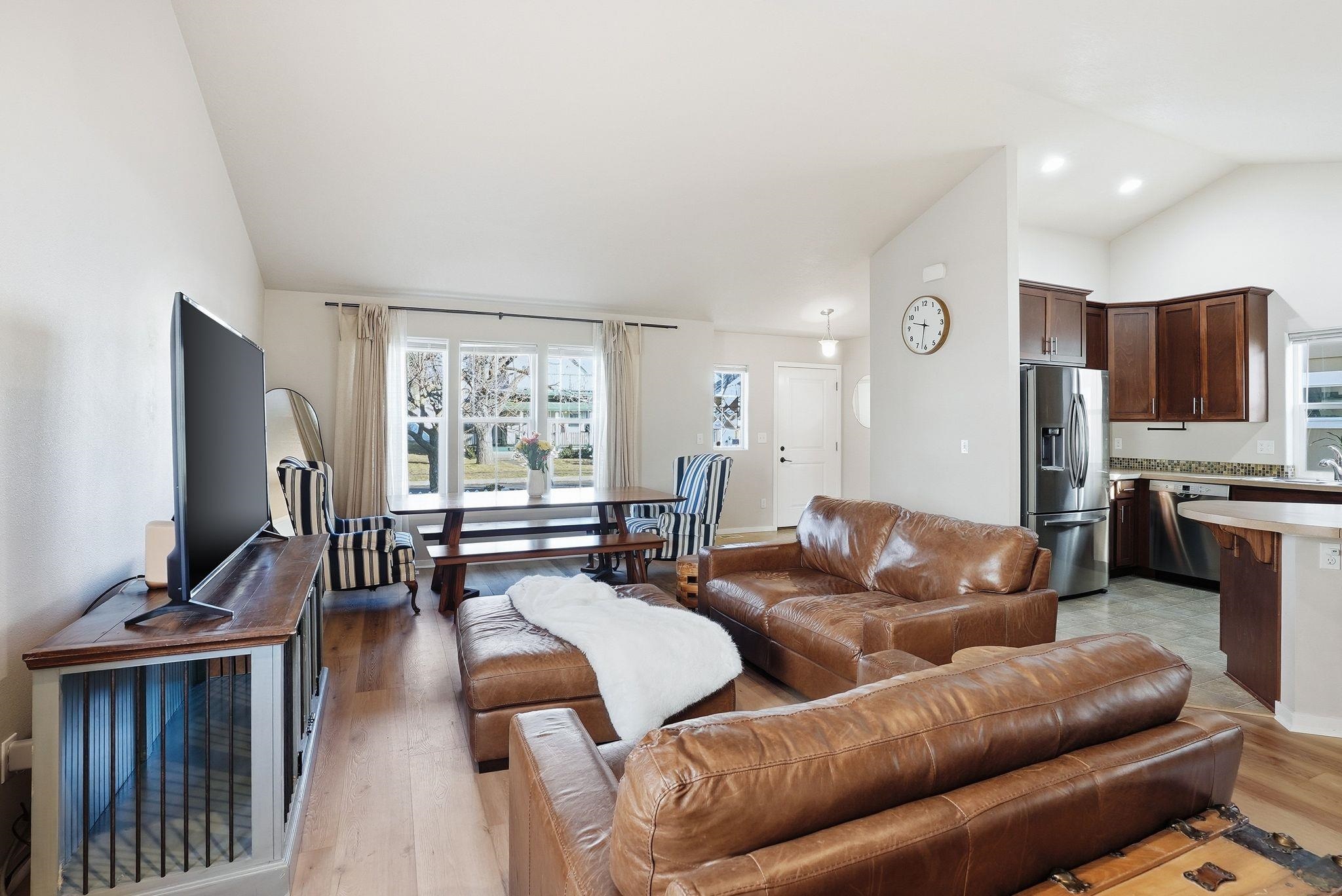 1853 W Bridge Ave - Photo 10