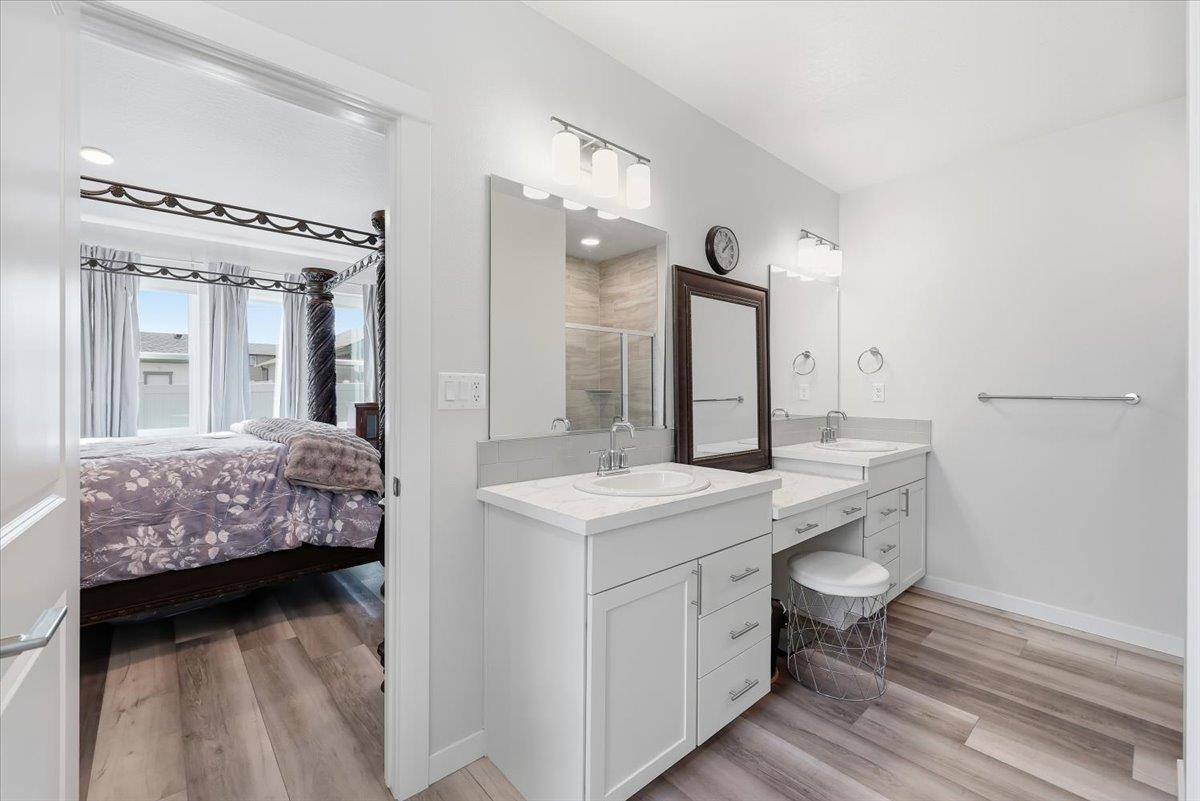 18240 E 17th Ave - Photo 15