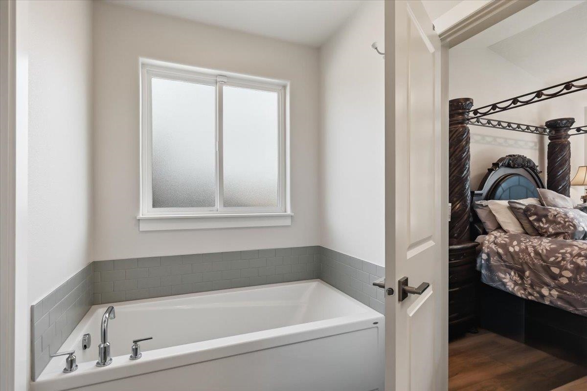 18240 E 17th Ave - Photo 17
