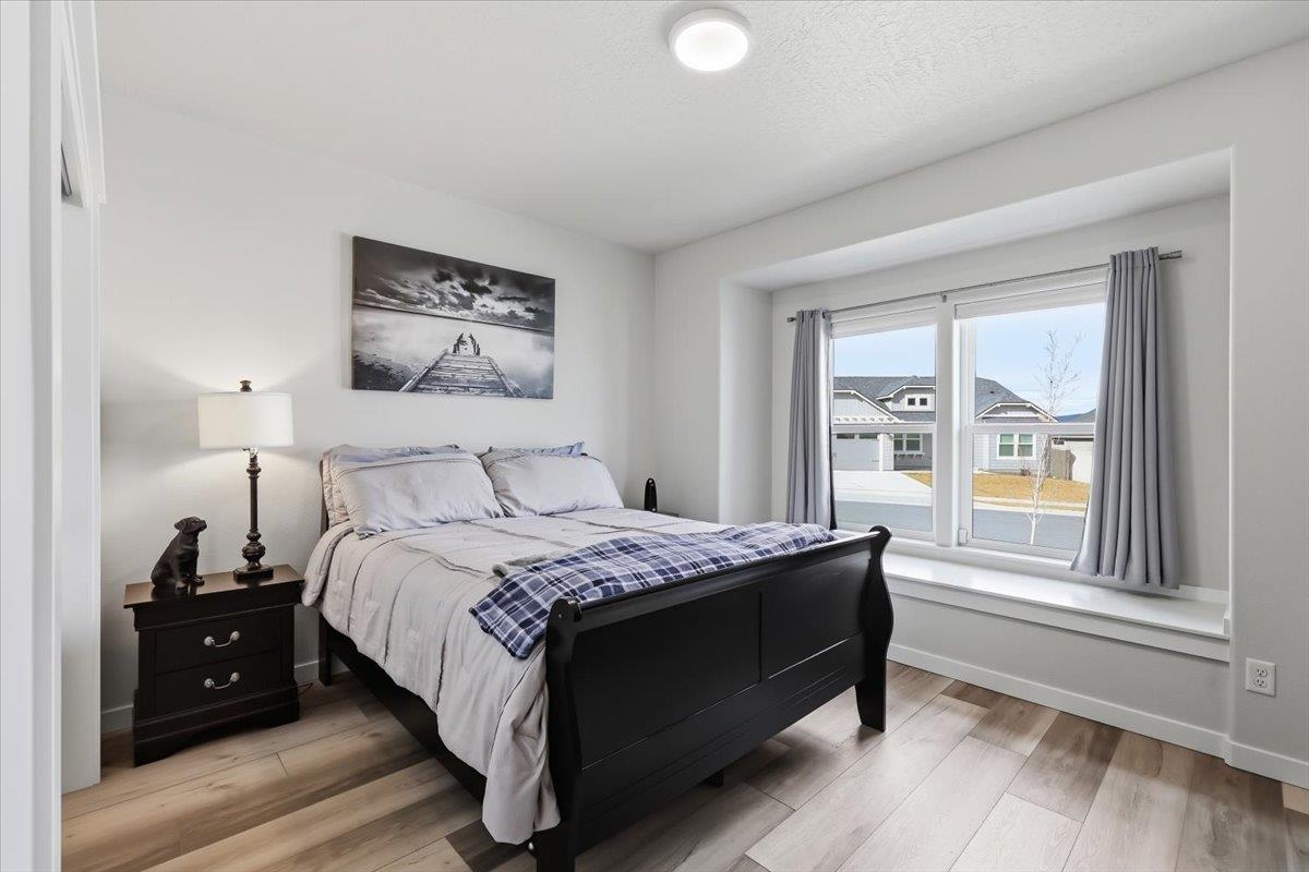 18240 E 17th Ave - Photo 19