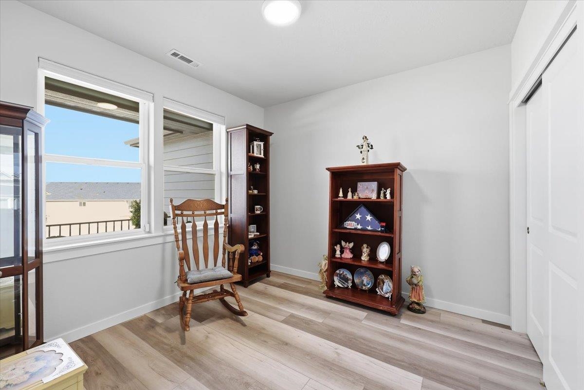 18240 E 17th Ave - Photo 21