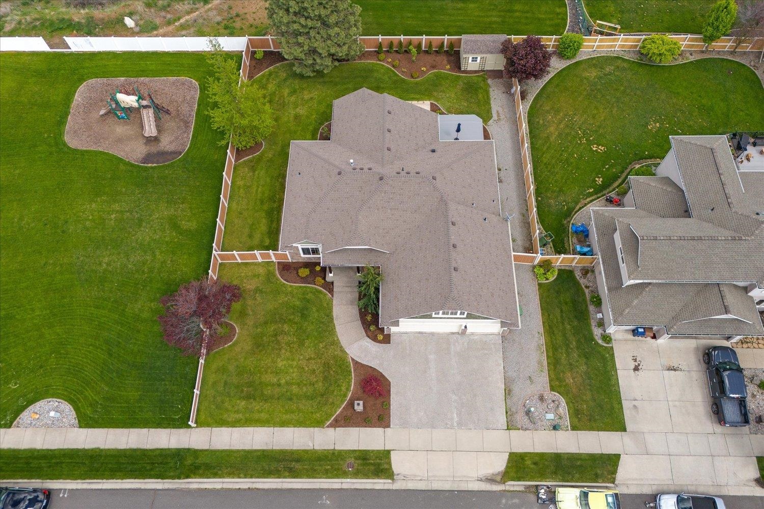 7614 N G St - Photo 39