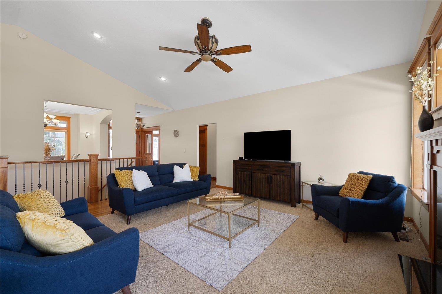 7614 N G St - Photo 5
