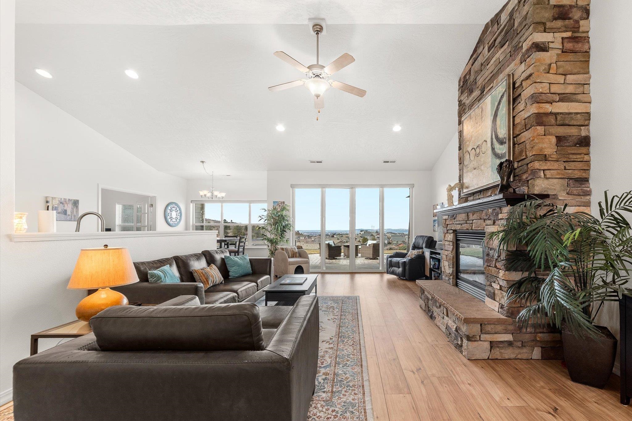 115 S Parkview Ct - Photo 6