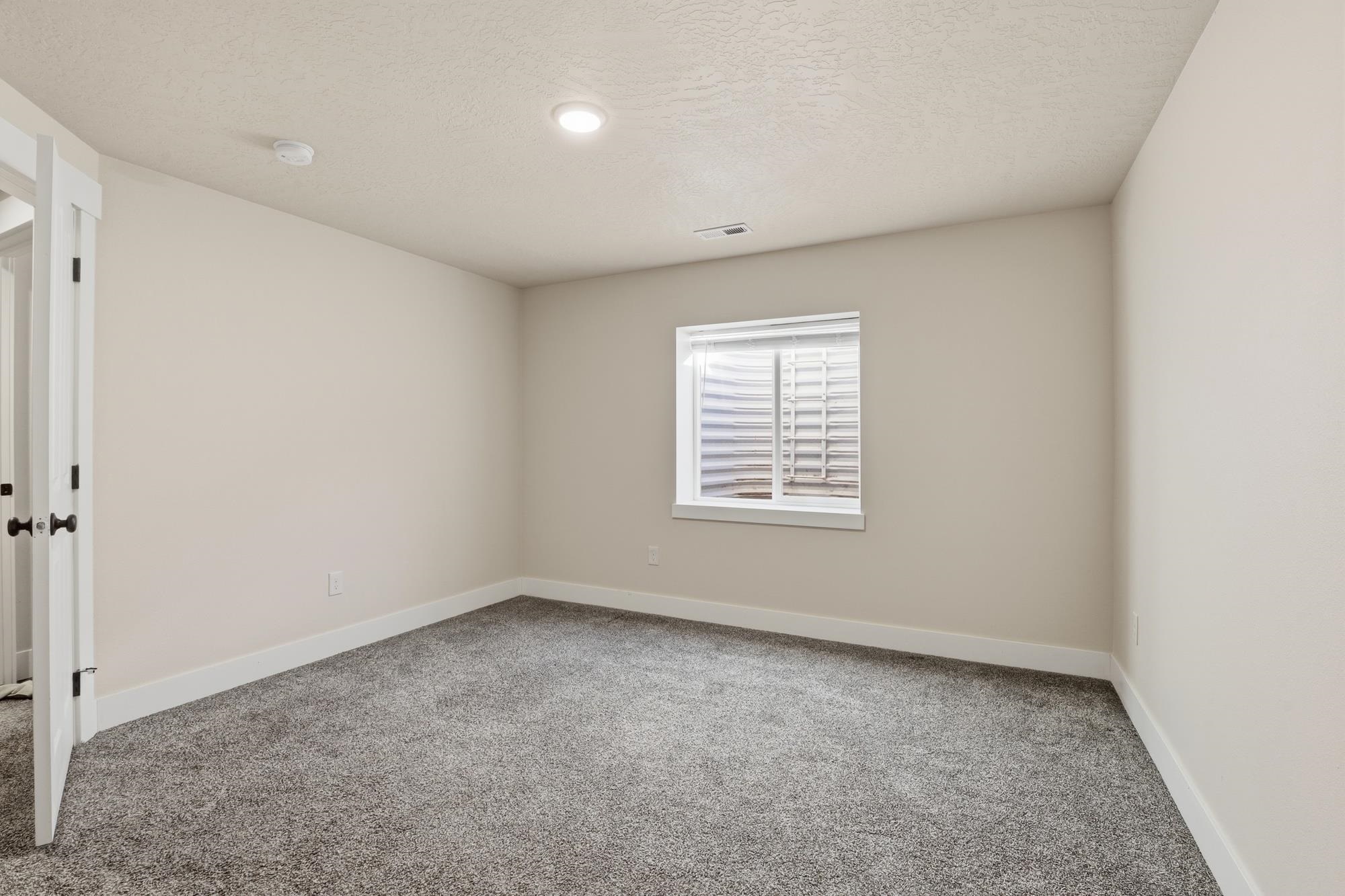 6129 N Howard St - Photo 36