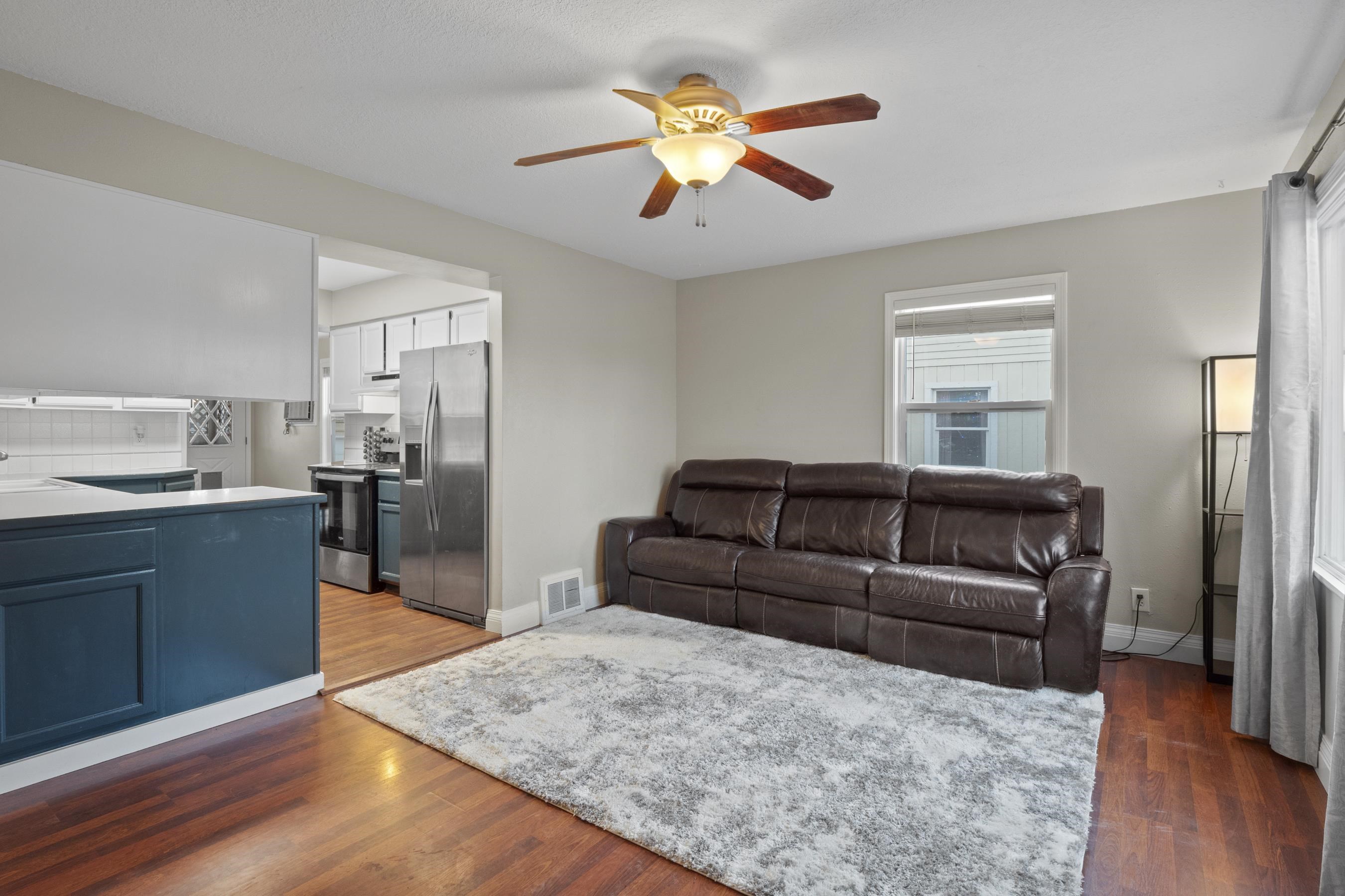 204 E Princeton Ave - Photo 4