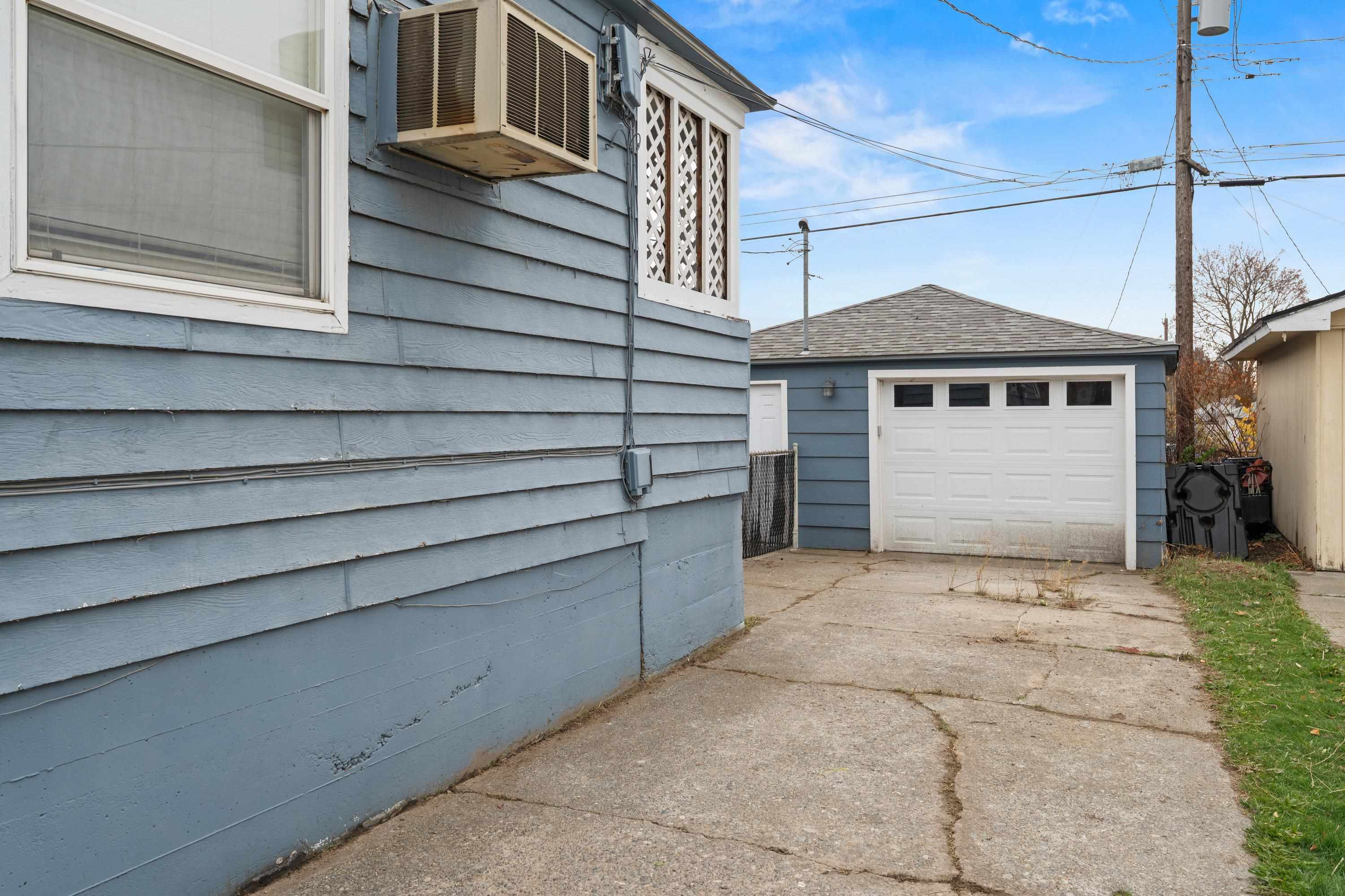204 E Princeton Ave - Photo 31
