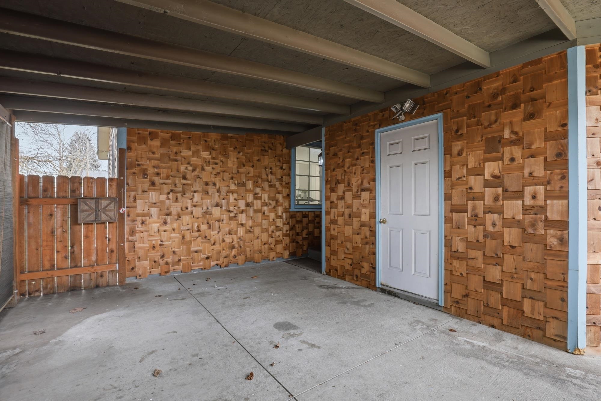3927 E 26th Ave - Photo 19