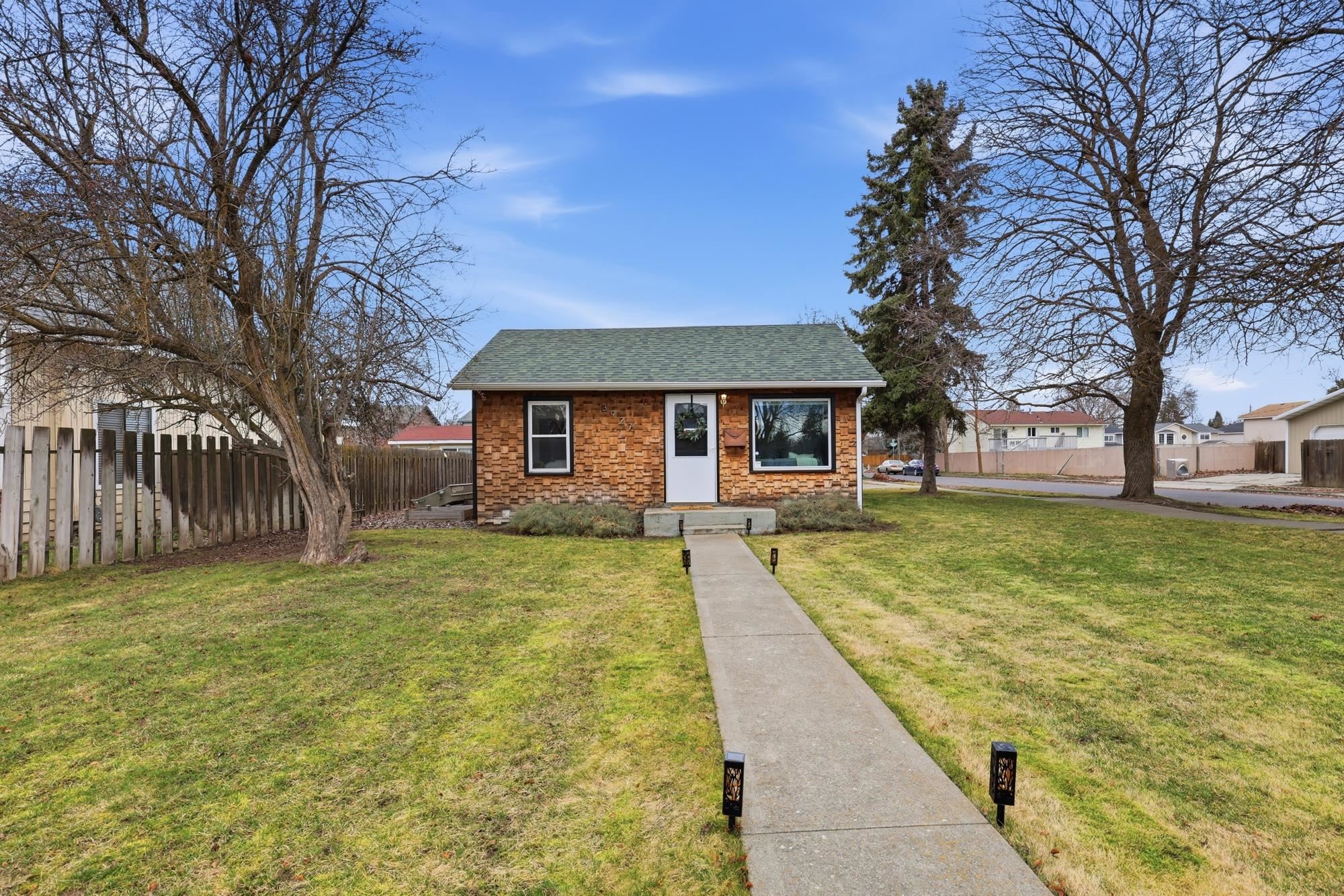 3927 E 26th Ave - Photo 32