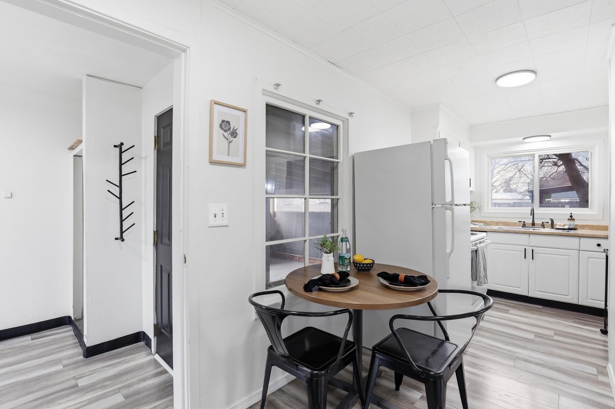 3927 E 26th Ave - Photo 6