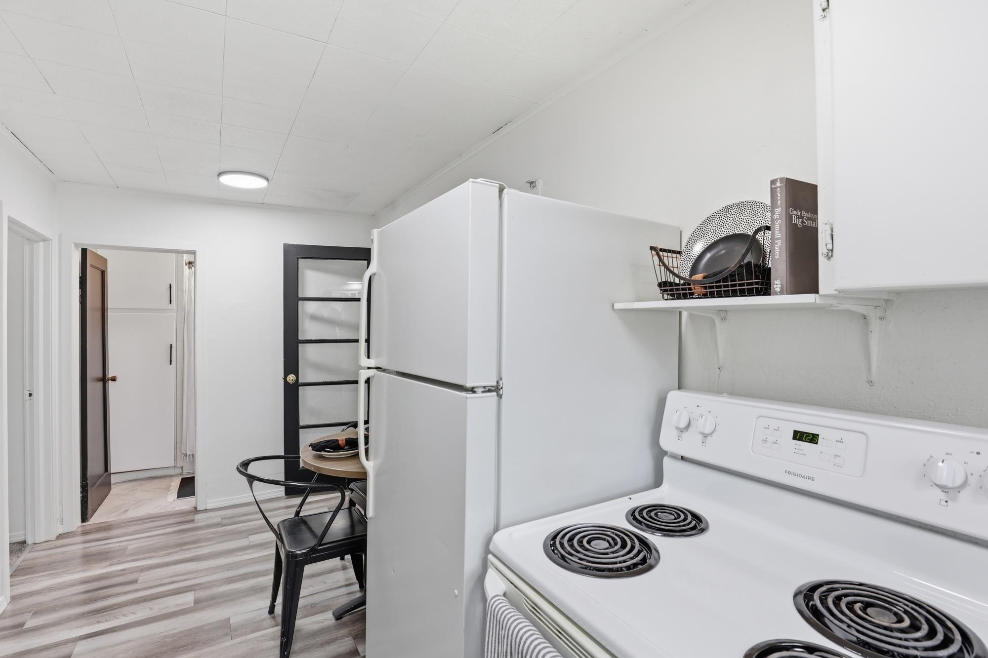 3927 E 26th Ave - Photo 8