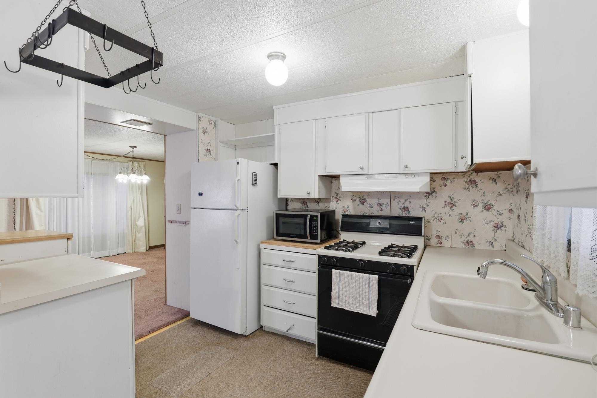 831 S Ziegler St - Photo 17