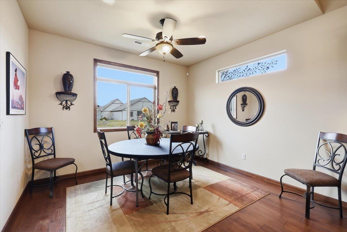 2209 E 52nd Ln - Photo 11
