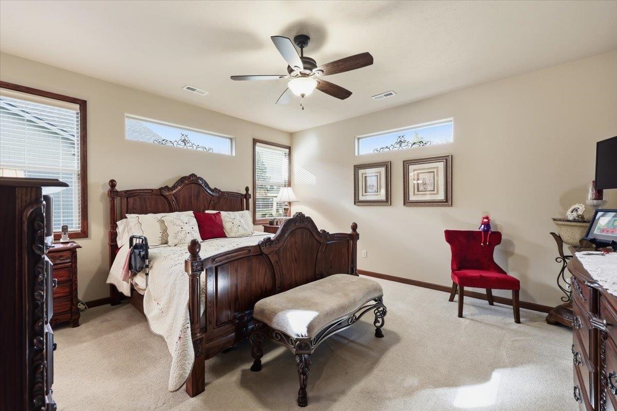 2209 E 52nd Ln - Photo 12