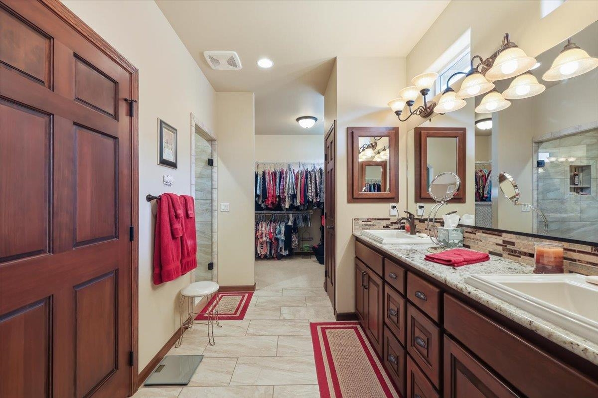 2209 E 52nd Ln - Photo 13